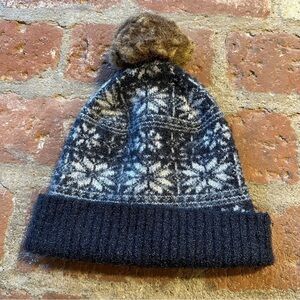 Muk Luk's Women's Fur Pom Beanie Winter Cuff Hat Pom Pom Fairy Dust Glitter GRAY